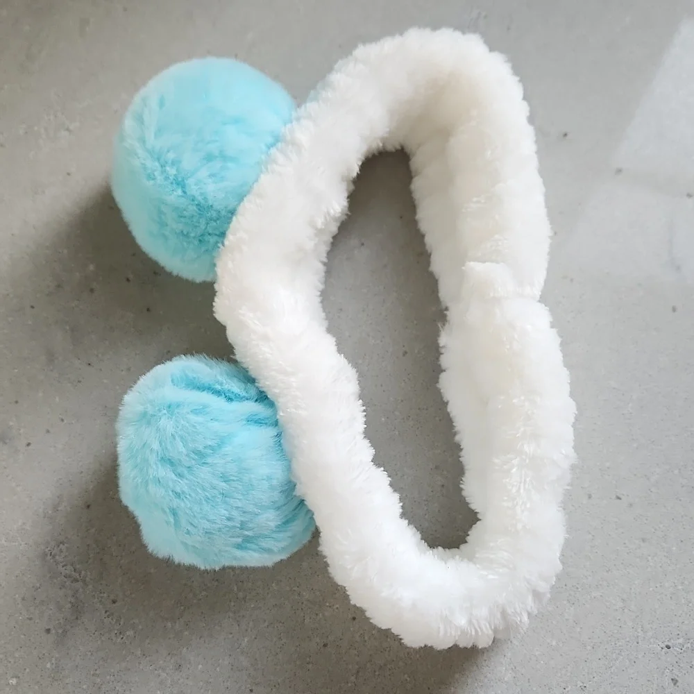 Headband With Pom Pom NWOT